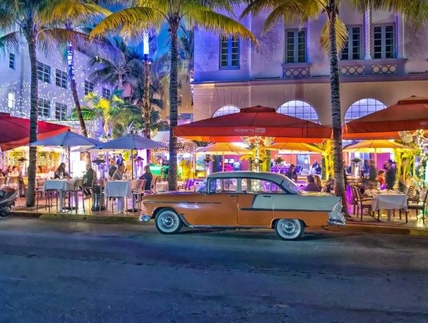 MIAMI BEACH